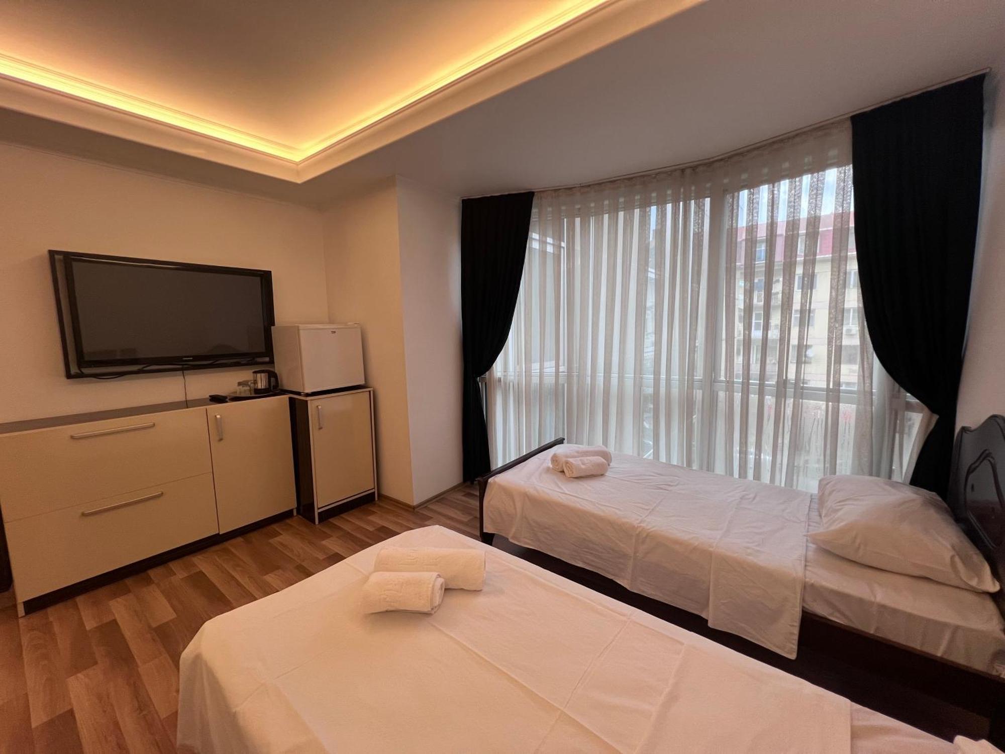 Hotel Argo Batumi Luaran gambar